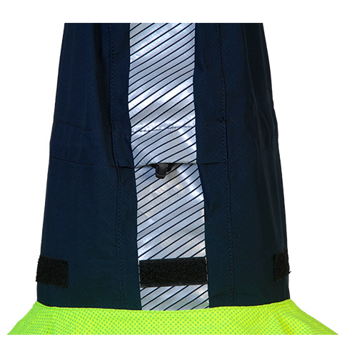 DETALLE TRASERO CAPUCHA H142696K7